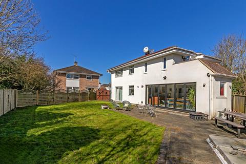 Linden Crescent, St. Albans 5 bed detached house for sale