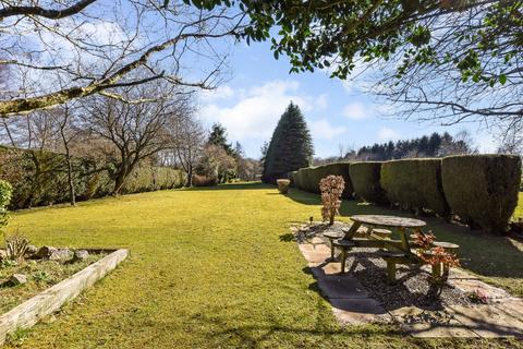 Abbey Road, Medstead, Alton, Hampshire 4 bed detached house for sale