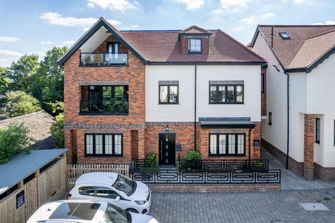 Smitham Downs Road, Quinton Court, CR8 2 bed flat for sale