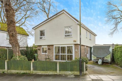 Woodcross Avenue, South Yorkshire DN4 3 bed detached house for sale