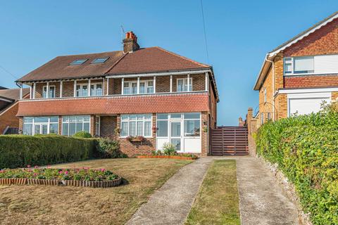 Marlpit Lane, Coulsdon, CR5 2HH 3 bed semi