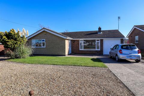 Noel Avenue, Oakham LE15 3 bed detached bungalow for sale