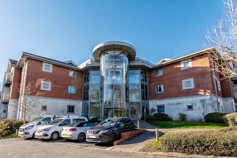 Evesham Road, Redditch, B97 2 bed apartment for sale