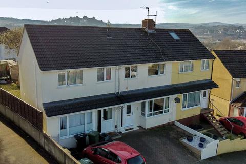 Carew Gardens, Newton Abbot TQ12 3 bed terraced house for sale