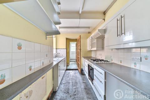 Drayton Gardens, West Drayton 1 bed maisonette for sale