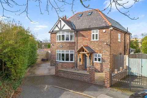 Greenbank Gardens, Stockton Heath, WA4 4 bed detached house for sale