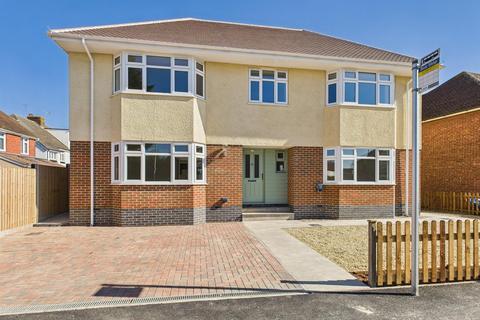 Nine Elms Road, Longlevens, Gloucester 4 bed detached house for sale