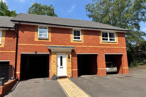 Edrich Grange, Crowthorne, Berkshire 2 bed coach house for sale