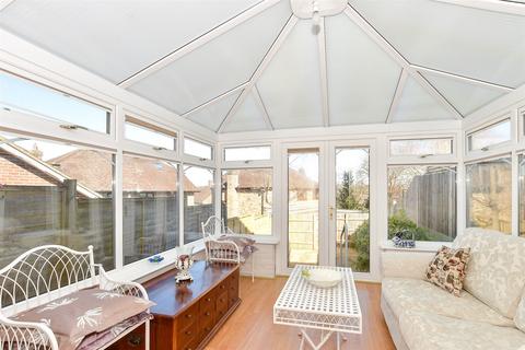 Goldcrest Drive, Uckfield TN22 3 bed terraced house for sale