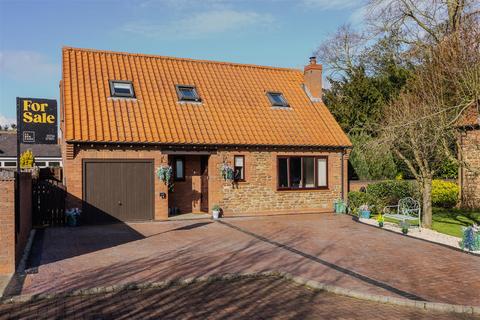 Old Estate Yard, Normanby 3 bed detached house for sale