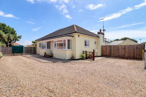 Little Clacton CO16 3 bed bungalow for sale