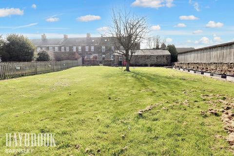 High Street, Great Houghton 6 bed terraced house for sale
