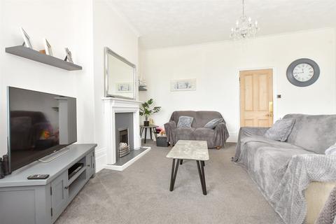 12 Park Road, Shanklin PO37 2 bed flat for sale