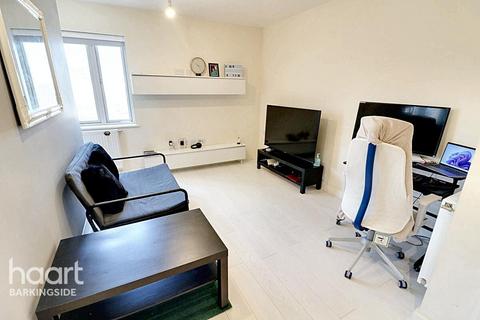New Mossford Way, Barkingside 1 bed apartment for sale