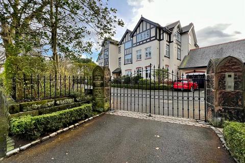 Harrop Road, Hale WA15 3 bed apartment for sale