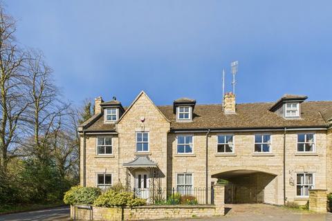 Aldgate Court, Stamford PE9 5 bed house for sale