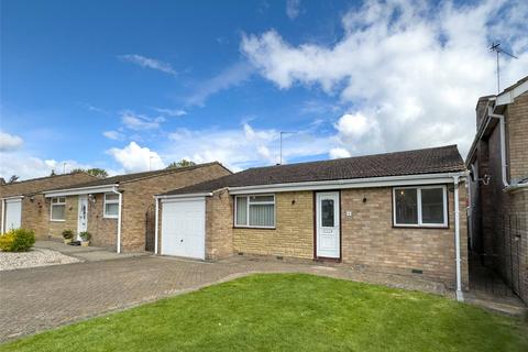 Tarrant Avenue, Witney, Oxfordshire... 3 bed bungalow for sale