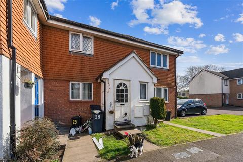 Heathcote Way, West Drayton 2 bed maisonette for sale