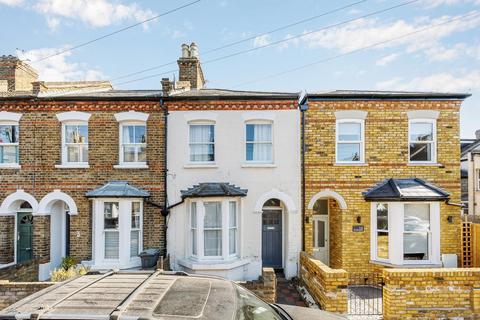 Westbury Place, Brentford 2 bed house for sale
