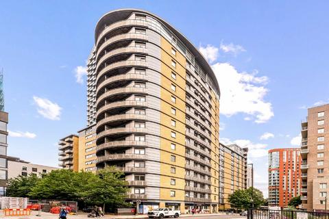 Victoria Road, London W3 1 bed flat for sale
