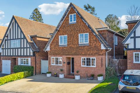 Deanacre Close, Chalfont St. Peter... 5 bed detached house for sale