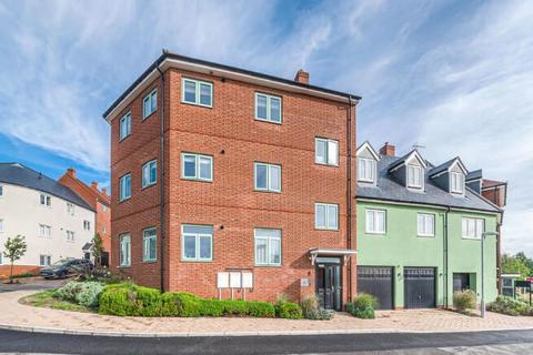 Summerhouse Hill, Buckingham MK18 2 bed apartment for sale