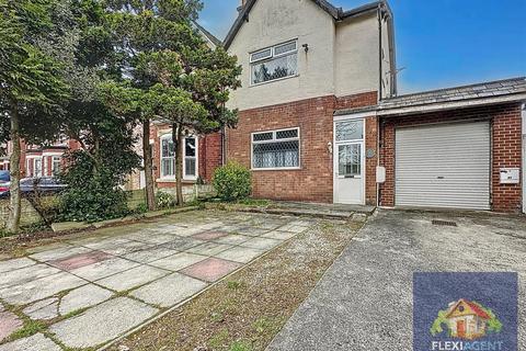 5 bedroom semi-detached house for sale