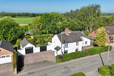 Broad Lane, Stapeley, Nantwich 5 bed detached house for sale