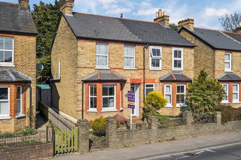Park Road, Farnham Royal SL2 3 bed cottage for sale