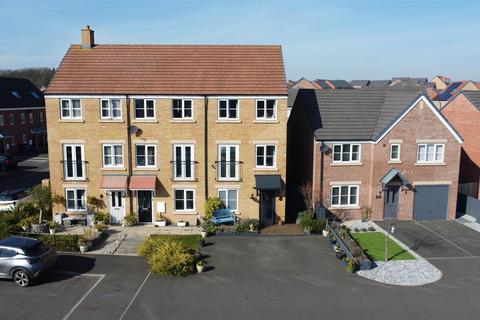 Wallasey Drive, The Fairways... 3 bed house for sale