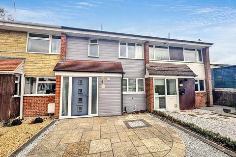 Northport 3 bed terraced house for sale