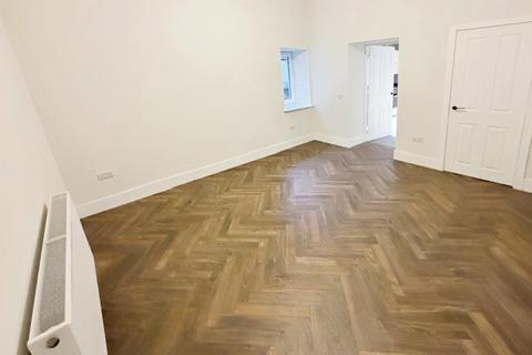 Elgin Street, Kirkcaldy 3 bed semi