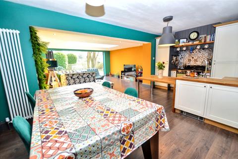 Winden Close, Lofthouse, Wakefield... 3 bed bungalow for sale