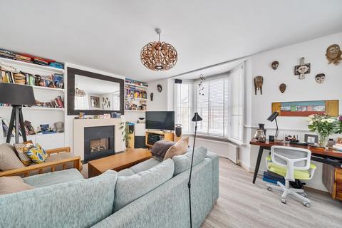 Ulysses Road, London, NW6 2 bed apartment for sale