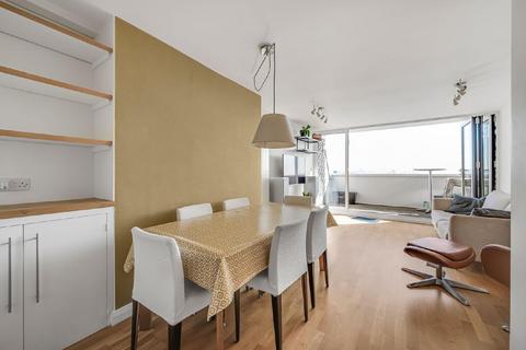 Mill Lane, West Hampstead, London, NW6 2 bed flat for sale