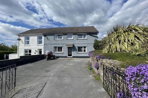 Penceiliogi, Llanelli 4 bed semi