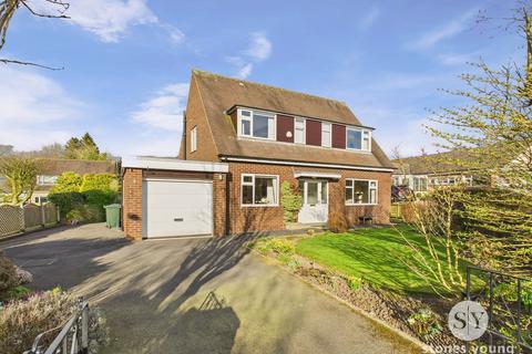 Pagefield Crescent, Clitheroe, BB7 3 bed detached house for sale