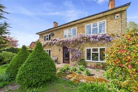 St. Marys Avenue, Wellingborough NN9 4 bed detached house for sale