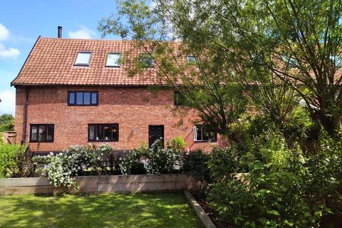 Loddon, Norwich 4 bed barn conversion for sale