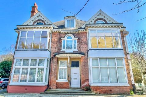 Bargate, Grimsby, N.E.Lincolnshire, DN34 2 bed flat for sale