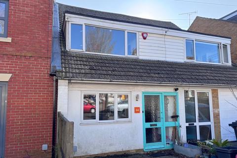 Hythe Road, Brighton 3 bed terraced house for sale