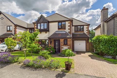Silvanus Jenkin Avenue, Cornwall PL14 4 bed detached house for sale