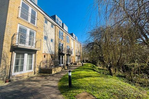 Grove Road, Hitchin, SG4 2 bed duplex for sale