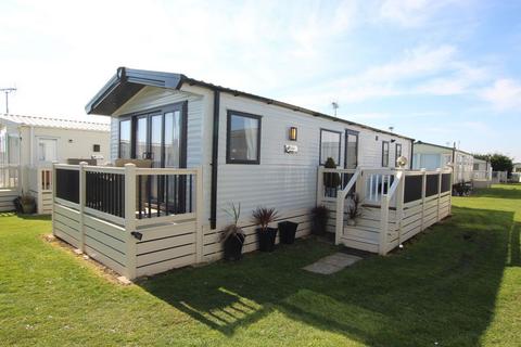 Seaview Holiday Park, Whitstable 2 bed bungalow for sale