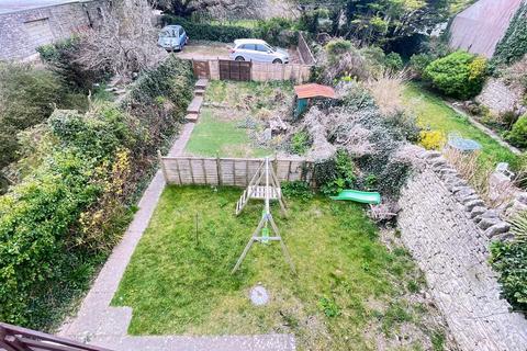 Easton Square, Portland, Dorset 2 bed flat for sale