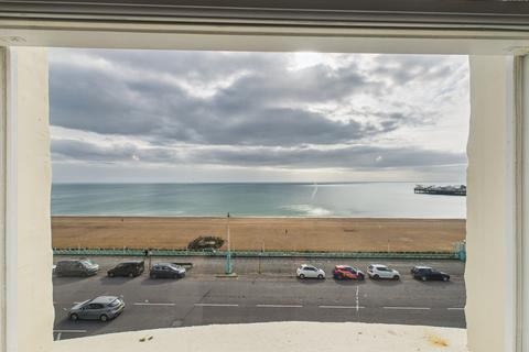 Marine Parade, Brighton BN2 2 bed flat for sale
