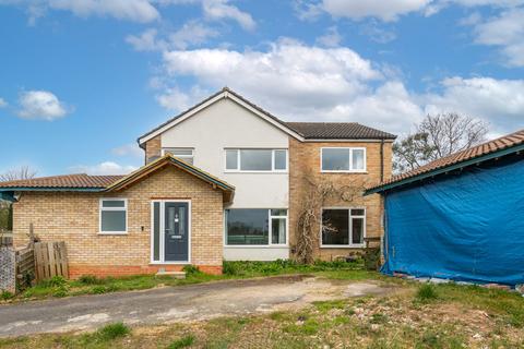 Daneshill, Redhill, RH1 4 bed detached house for sale