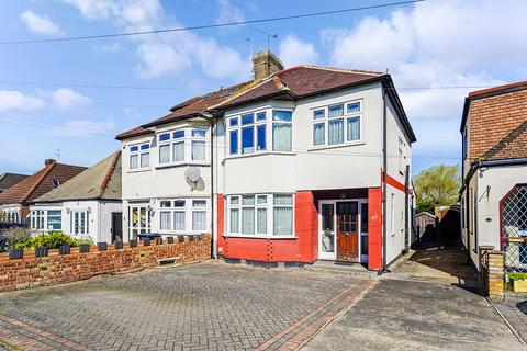 Ewellhurst Road, Ilford IG5 3 bed semi