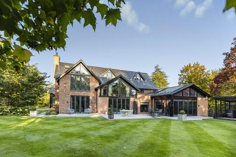 South Downs Drive, Hale, WA14 5 bed detached house for sale