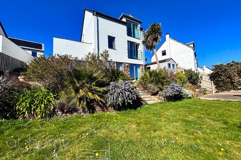 Bethan View, Perranporth TR6 4 bed detached house for sale